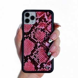 💗Pink Snakeskin iPhone 11 Wildflower Case💗
